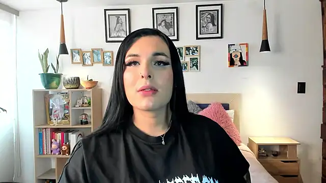 naty pink online show from March 2026 04:35:01 PM