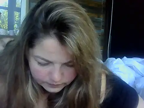 Snapshot of cute__cherry chatting on June 2026 03:40:01 PM cute cherry online show from June 2026 03:40:01 PM