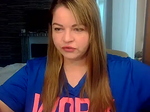 Snapshot of cute__cherry chatting on May 2026 06:32:01 AM cute cherry online show from May 2026 06:32:01 AM