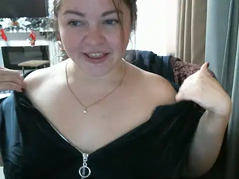 Snapshot of cute__cherry chatting on December 2024 11:39:02 AM cute  cherry online show from December 2024 11:39:02 AM
