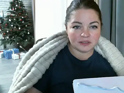 Snapshot of cute__cherry chatting on January 2025 07:43:01 PM cute  cherry online show from January 2025 07:43:01 PM