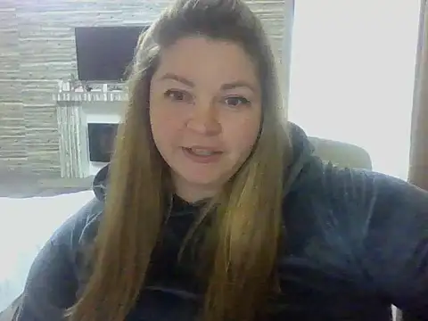 Snapshot of cute__cherry chatting on May 2026 04:25:02 PM cute cherry online show from May 2026 04:25:02 PM