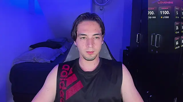 Snapshot of Alex_smith00 chatting on October 2025 11:30:01 PM Alex smith00 online show from October 2025 11:30:01 PM