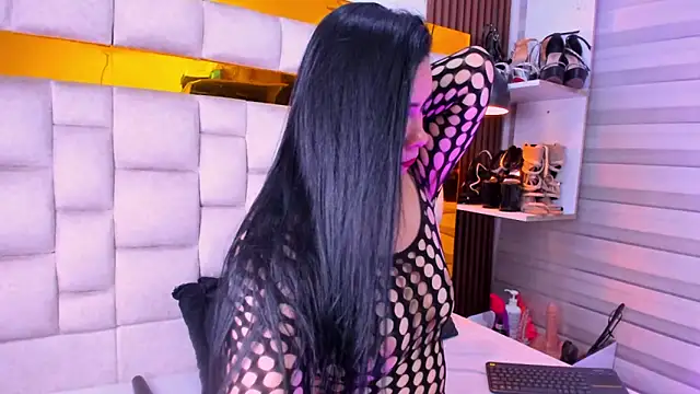 bigass monic online show from March 2026 07:42:01 AM