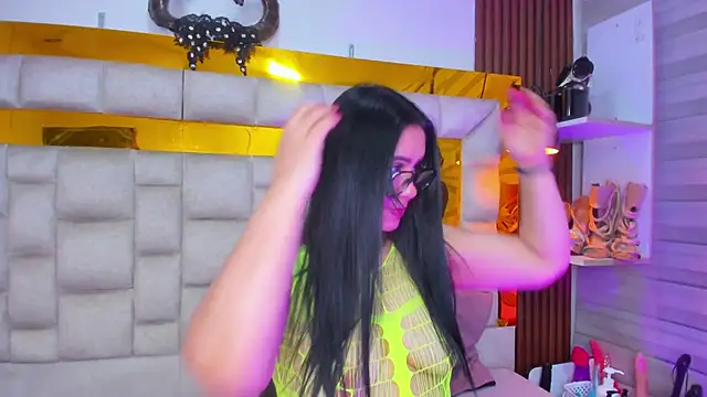 bigass monic online show from June 2026 03:01:01 AM