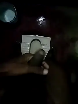 Snapshot of Erangajayawardana chatting on November 2025 01:32:02 AM Erangajayawardana online show from November 2025 01:32:02 AM