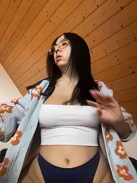 NattCastillo online show from February 2025 09:37:01 AM