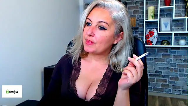 angel devil milf online show from February 2026 12:24:02 PM