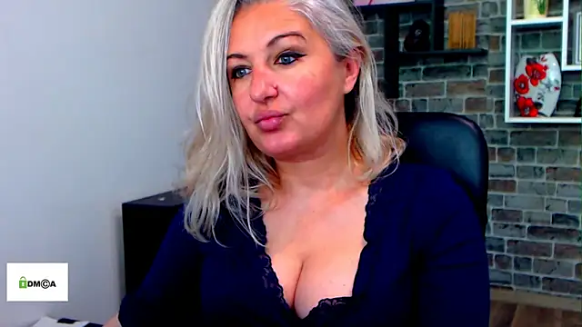 angel devil milf online show from May 2026 11:24:01 AM