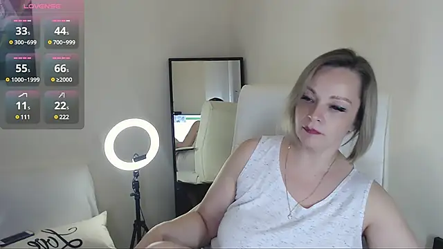Tilly Eliot online show from March 2025 12:19:01 AM