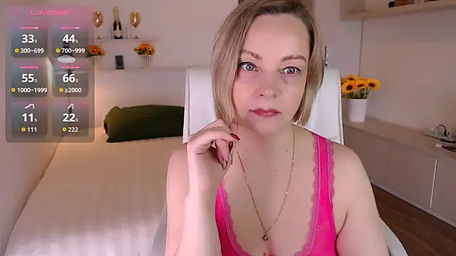 Tilly Eliot online show from September 2025 07:08:02 PM