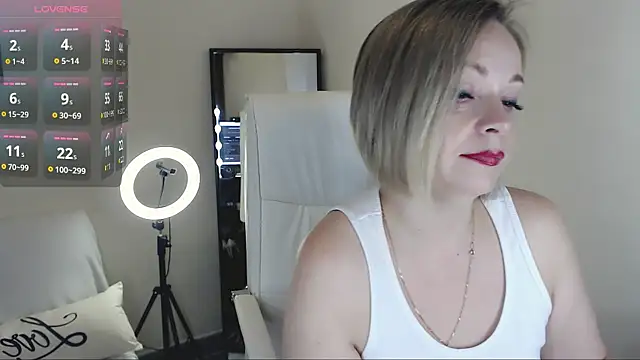 Tilly Eliot online show from February 2025 04:14:02 PM