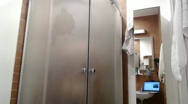 isaacgomez21 online show from January 2025 07:46:01 AM