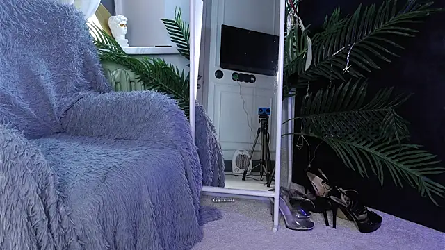 SofiaFoster  online show from December 2025 05:53:01 AM