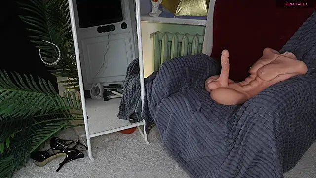 SofiaFoster  online show from November 2025 05:55:02 AM