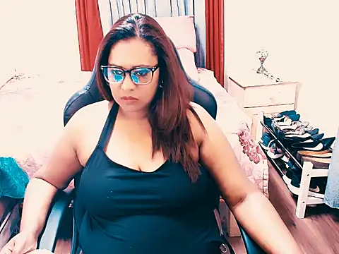 Indianlust69 online show from April 2026 07:45:01 AM