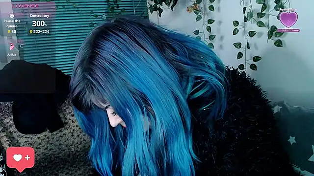 Snapshot of Psychobitch7 chatting on November 2025 07:36:03 PM Psychobitch7 online show from November 2025 07:36:03 PM