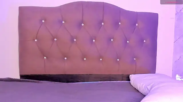 Snapshot of alysson_18 chatting on March 2026 01:25:01 PM alysson 18 online show from March 2026 01:25:01 PM