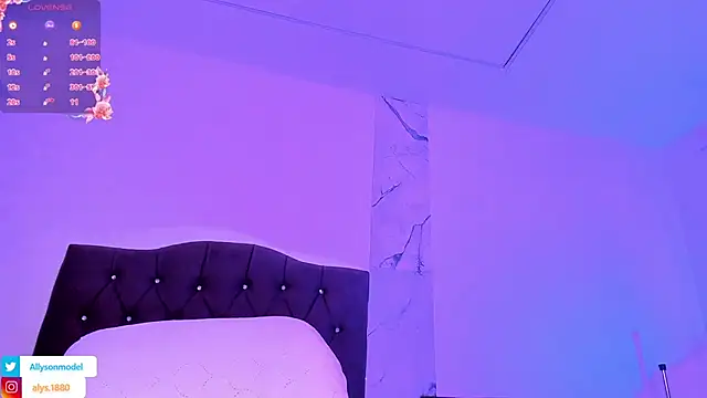 alysson 18 online show from December 2025 02:22:02 PM