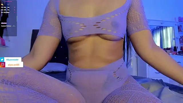 Snapshot of alysson_18 chatting on March 2026 01:37:01 PM alysson 18 online show from March 2026 01:37:01 PM