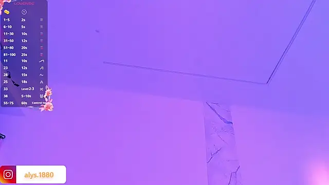 alysson 18 online show from November 2025 01:12:01 PM