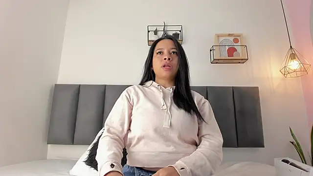 MaraOwen  online show from December 2025 12:08:01 PM