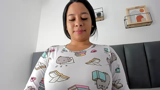 MaraOwen  online show from May 2026 12:08:01 PM