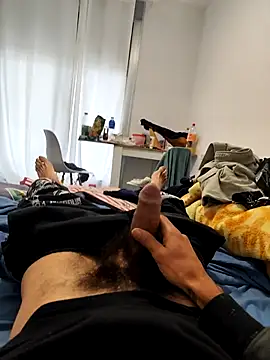 christianvlc93 online show from March 2026 10:32:02 AM