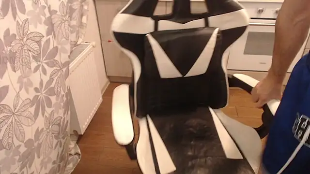 Mandarin4ks online show from January 2026 04:10:01 PM