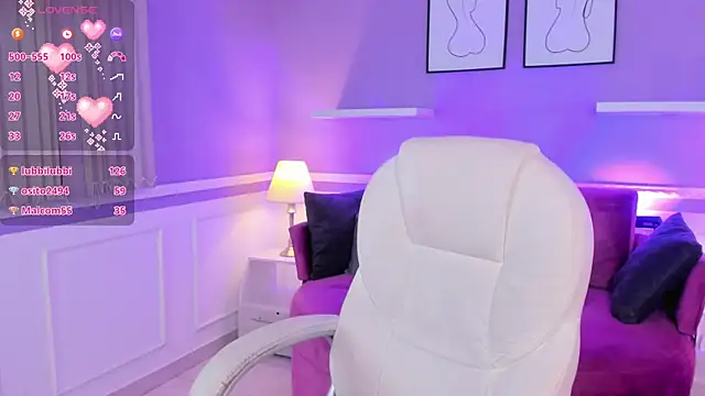 MaddyWattson online show from December 2024 01:00:02 AM