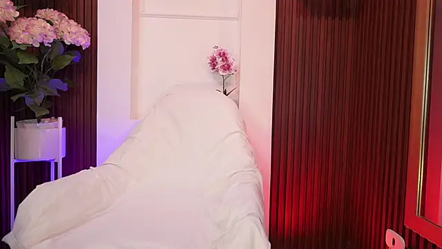 MaddyWattson online show from November 2025 11:44:01 AM