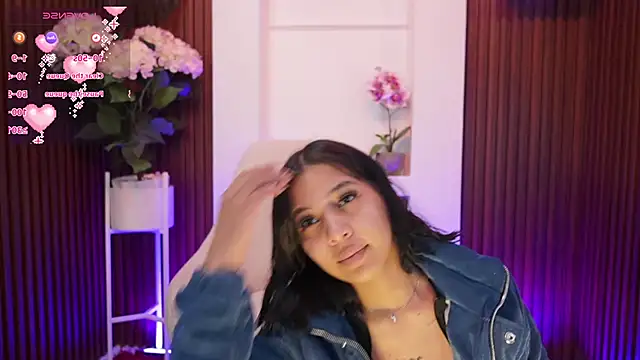 MaddyWattson online show from November 2025 11:36:02 AM