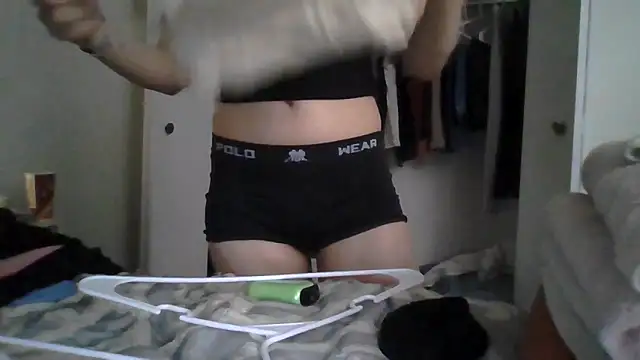 Snapshot of persephone332 chatting on October 2025 04:05:02 AM persephone332 online show from October 2025 04:05:02 AM