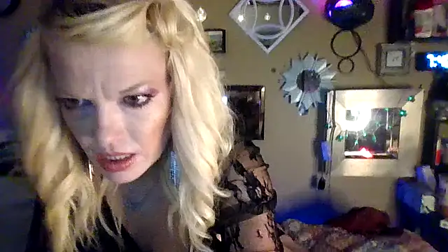 marilyn420 online show from February 2026 05:40:02 AM
