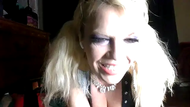 marilyn420 online show from February 2026 05:47:01 AM