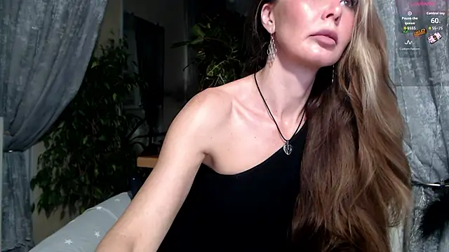 Aurora108 online show from February 2026 10:31:02 PM