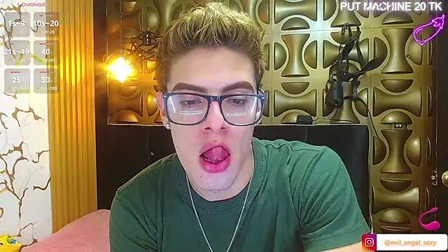 angel sexyevil online show from December 2025 12:15:01 PM