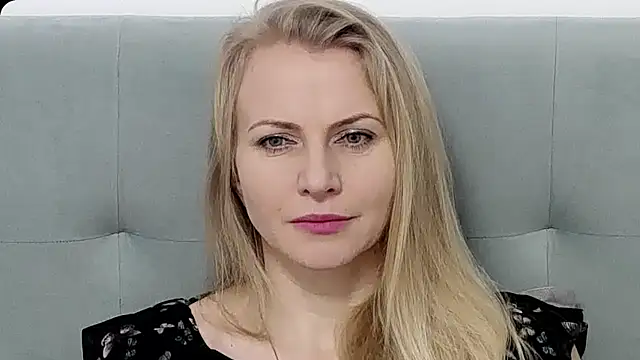 K  Adrienne online show from February 2026 06:44:01 AM