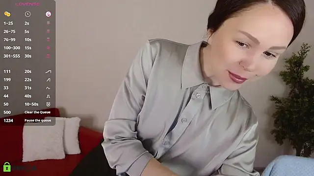 VickyGolden online show from April 2026 05:03:01 AM