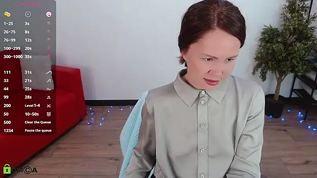 VickyGolden online show from May 2026 05:18:02 AM