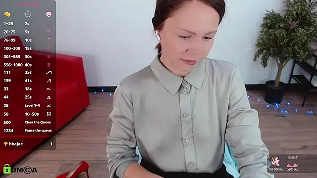 VickyGolden online show from May 2026 05:03:01 AM