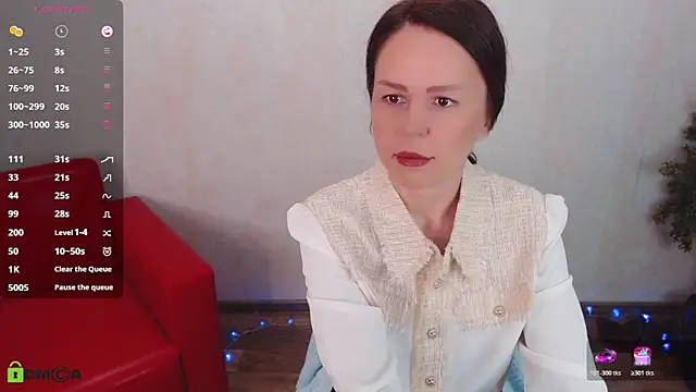 Snapshot of VickyGolden chatting on December 2025 05:07:02 AM VickyGolden online show from December 2025 05:07:02 AM