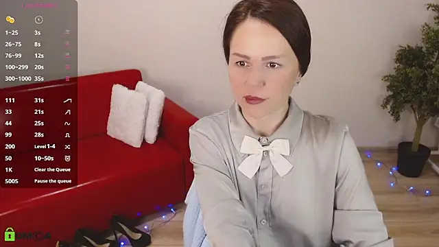 Snapshot of VickyGolden chatting on March 2026 05:15:01 AM VickyGolden online show from March 2026 05:15:01 AM