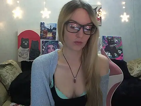 SecretSophia online show from October 2025 09:29:01 PM