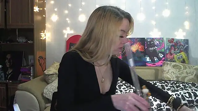 SecretSophia online show from January 2025 07:18:01 PM