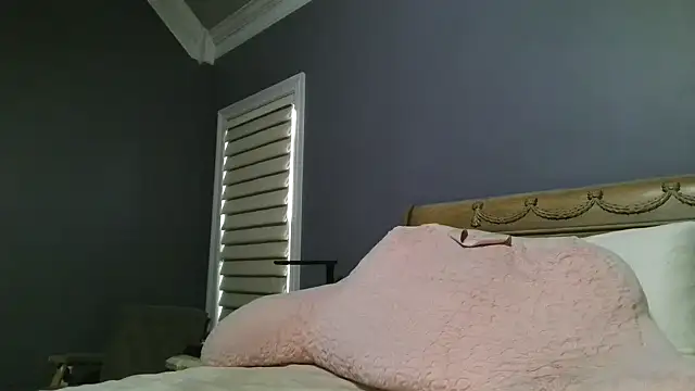 Lisaisluscious online show from April 2026 01:48:01 PM