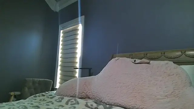 Lisaisluscious online show from February 2026 03:00:02 PM