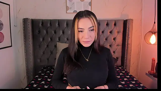 Kim Blane online show from November 2025 03:43:01 AM