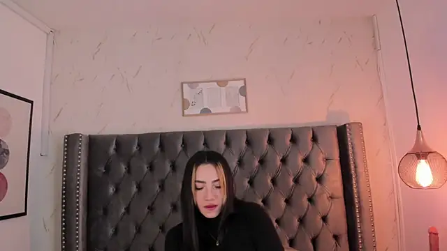 Kim Blane online show from December 2025 03:40:02 AM