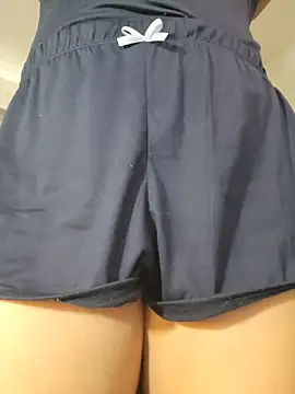 Snapshot of VickyHoult chatting on December 2025 07:35:01 PM VickyHoult online show from December 2025 07:35:01 PM